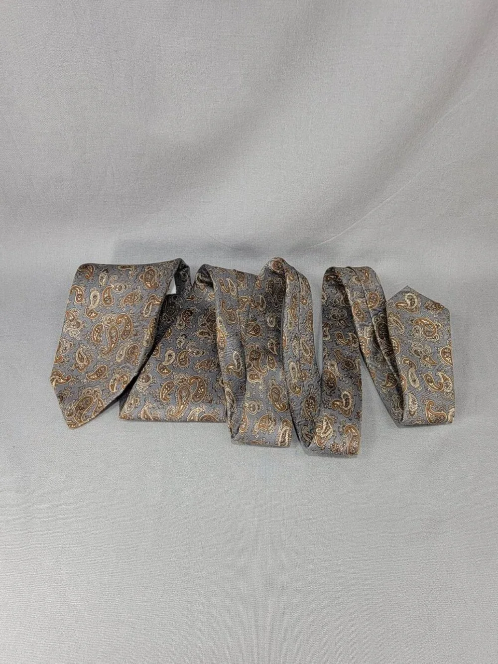 Vtg Robert Talbott Oxbridge Silk Necktie Tie Mens Gray Brown Paisley Print